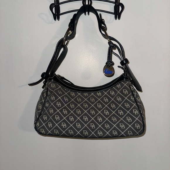 Stylish Black and Gray Handbag - Picture 1 of 7
